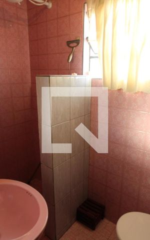 Casa à venda com 325m², 3 quartos e 1 vagaCasa 2 - Banheiro