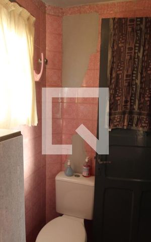 Casa à venda com 325m², 3 quartos e 1 vagaCasa 2 - Banheiro