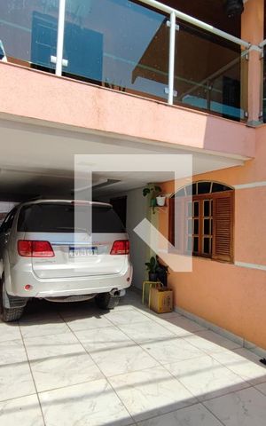 Casa à venda com 200m², 3 quartos e 2 vagasQuintal - Garagem