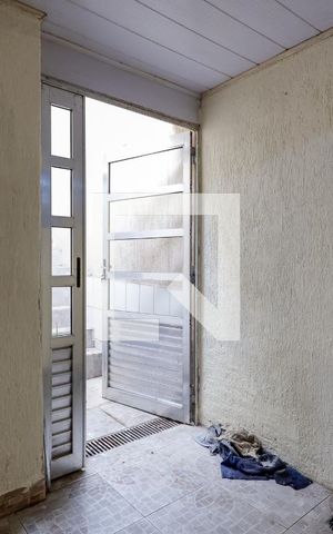 Casa para alugar com 70m², 2 quartos e sem vaga Casa para alugar com 70m², 2 quartos e sem vagaÁrea de Serviço