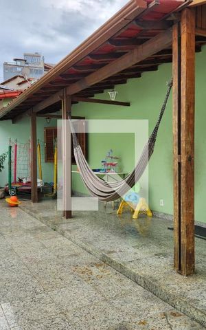 Casa à venda com 210m², 5 quartos e 3 vagas Casa à venda com 210m², 5 quartos e 3 vagasQuintal
