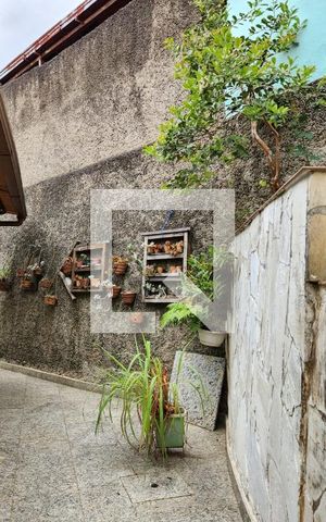Casa à venda com 210m², 5 quartos e 3 vagas Casa à venda com 210m², 5 quartos e 3 vagasQuintal