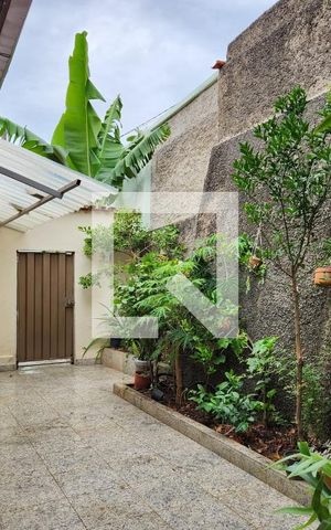 Casa à venda com 210m², 5 quartos e 3 vagas Casa à venda com 210m², 5 quartos e 3 vagasQuintal