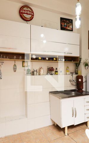 Casa à venda com 122m², 4 quartos e 2 vagasÁrea de Serviço e Churrasqueira