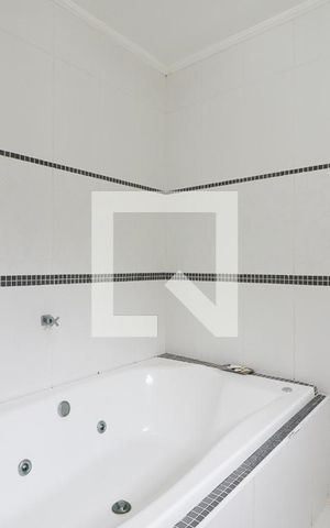 Casa à venda com 122m², 4 quartos e 2 vagasBanheiro da Suíte 1