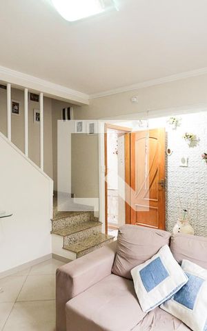 Casa à venda com 122m², 4 quartos e 2 vagasSala