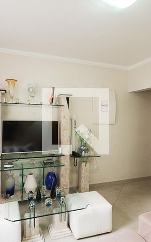Casa à venda com 122m², 4 quartos e 2 vagasSala