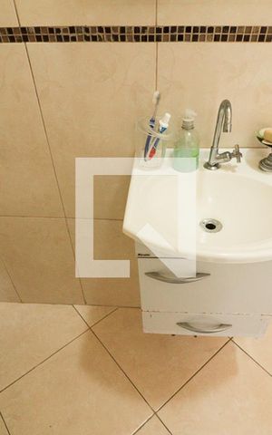 Casa à venda com 122m², 4 quartos e 2 vagasBanheiro da Suíte 2