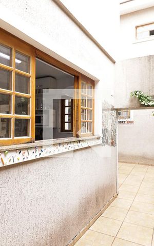 Casa à venda com 122m², 4 quartos e 2 vagasÁrea Externa