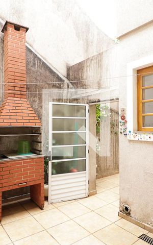 Casa à venda com 122m², 4 quartos e 2 vagasÁrea de Serviço e Churrasqueira