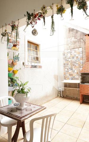 Casa à venda com 122m², 4 quartos e 2 vagasÁrea de Serviço e Churrasqueira
