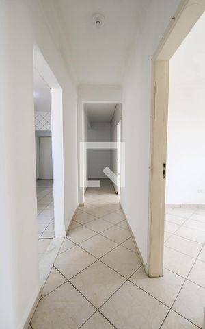 Apartamento à venda com 79m², 2 quartos e sem vagaCorredor