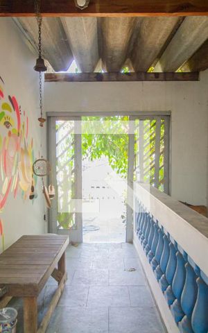 Casa para alugar com 140m², 3 quartos e sem vagaQuintal