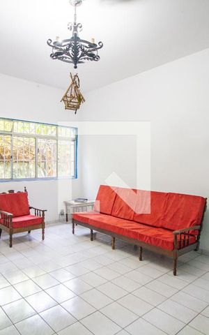 Casa para alugar com 140m², 3 quartos e sem vagaSala