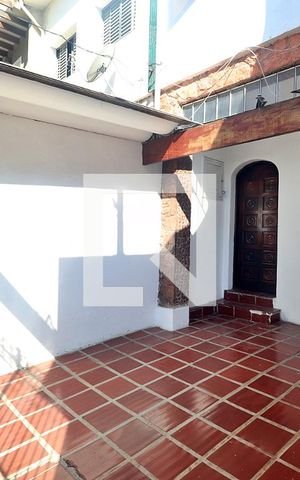 Casa à venda com 111m², 2 quartos e 1 vagaGaragem