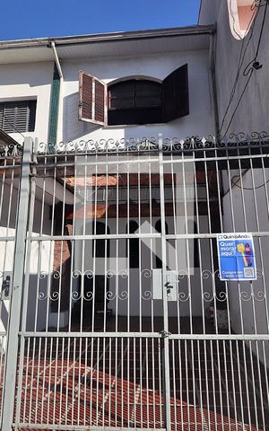 Casa à venda com 111m², 2 quartos e 1 vagaFachada
