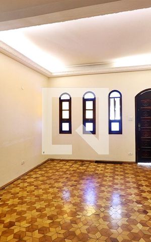 Casa à venda com 111m², 2 quartos e 1 vagaSala