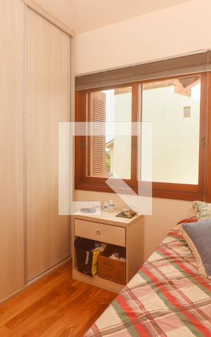 Casa à venda com 400m², 4 quartos e 4 vagas Casa à venda com 400m², 4 quartos e 4 vagasQuarto 3