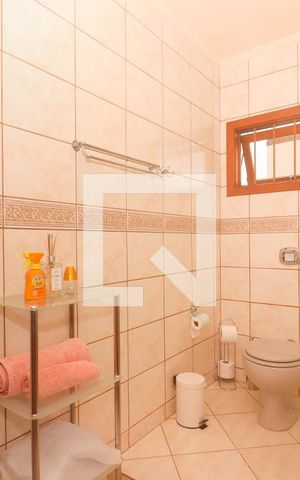 Casa à venda com 400m², 4 quartos e 4 vagas Casa à venda com 400m², 4 quartos e 4 vagasBanheiro Social 2