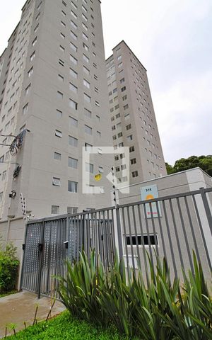 Apartamento para alugar com 48m², 2 quartos e sem vaga Apartamento para alugar com 48m², 2 quartos e sem vagaFachada e portaria