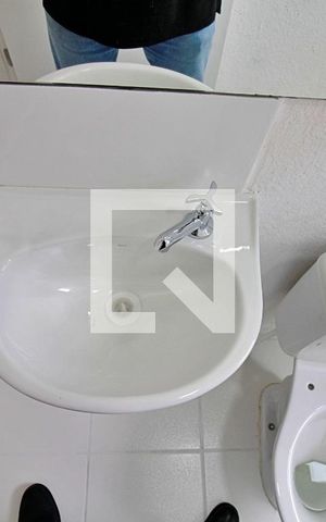 Apartamento para alugar com 48m², 2 quartos e sem vaga Apartamento para alugar com 48m², 2 quartos e sem vagaBanheiro