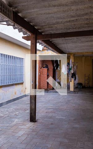 Casa à venda com 160m², 3 quartos e 4 vagasLavanderia e Quintal