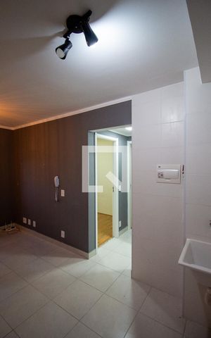 Apartamento à venda com 33m², 2 quartos e sem vaga Apartamento à venda com 33m², 2 quartos e sem vagaÁrea de Serviço