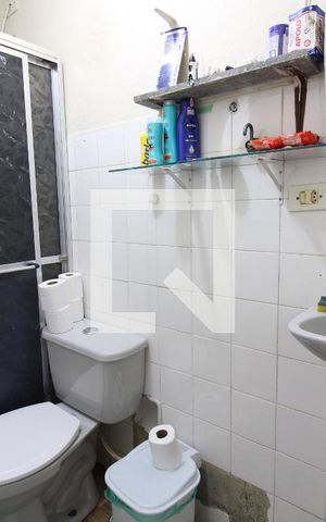Apartamento à venda com 43m², 2 quartos e 1 vagaBanheiro Social