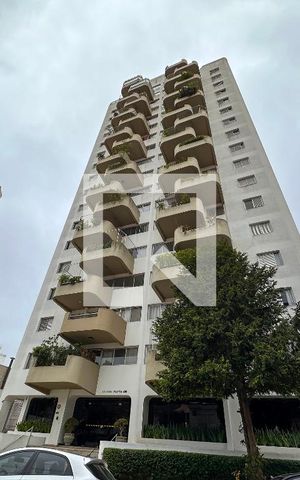 Apartamento à venda com 131m², 3 quartos e 2 vagasFachada