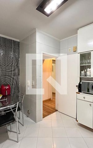 Apartamento à venda com 131m², 3 quartos e 2 vagasCozinha