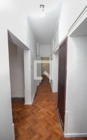 Apartamento à venda com 183m², 4 quartos e sem vaga Apartamento à venda com 183m², 4 quartos e sem vagaCorredor