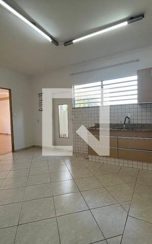 Apartamento para alugar com 150m², 2 quartos e 1 vaga Apartamento para alugar com 150m², 2 quartos e 1 vagaCozinha