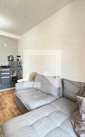 Apartamento à venda com 30m², 1 quarto e sem vaga Apartamento à venda com 30m², 1 quarto e sem vagaSala