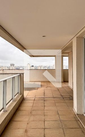 Apartamento à venda com 820m², 6 quartos e 6 vagasVaranda Suíte 4