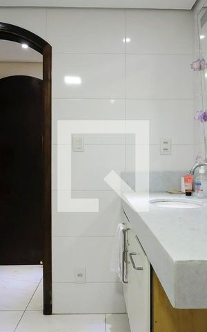 Casa à venda com 380m², 5 quartos e 2 vagasBanheiro Suíte 2