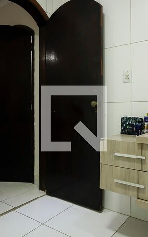 Casa à venda com 380m², 5 quartos e 2 vagasBanheiro Suíte 3