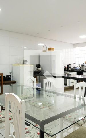Casa à venda com 380m², 5 quartos e 2 vagasCozinha