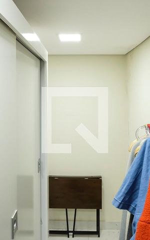 Casa à venda com 380m², 5 quartos e 2 vagasCloset Suíte 2