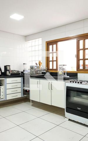 Casa à venda com 380m², 5 quartos e 2 vagasCozinha