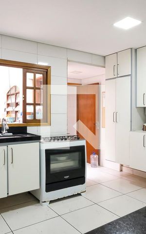 Casa à venda com 380m², 5 quartos e 2 vagasCozinha