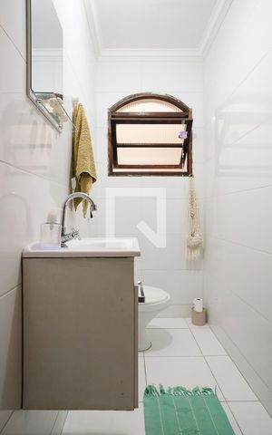Casa à venda com 380m², 5 quartos e 2 vagasLavabo