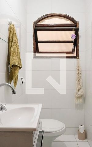 Casa à venda com 380m², 5 quartos e 2 vagasLavabo