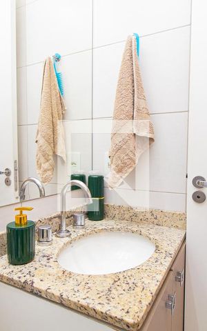 Apartamento para alugar com 53m², 2 quartos e 1 vaga Apartamento para alugar com 53m², 2 quartos e 1 vagaBanheiro da Suíte 1