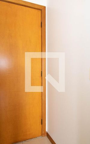 Apartamento à venda com 106m², 4 quartos e 1 vaga Apartamento à venda com 106m², 4 quartos e 1 vagaHall
