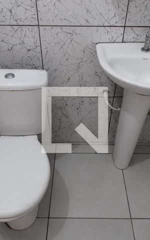 Casa para alugar com 32m², 1 quarto e sem vagaBanheiro
