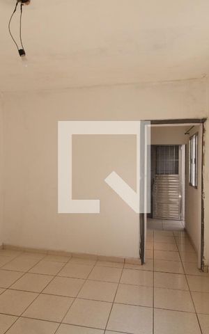 Casa para alugar com 32m², 1 quarto e sem vagaSala/Quarto