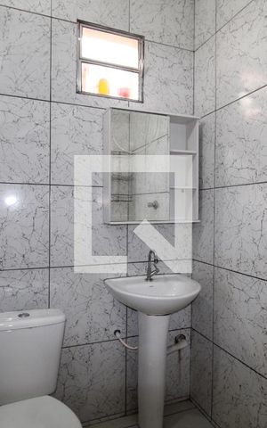 Casa para alugar com 32m², 1 quarto e sem vagaBanheiro