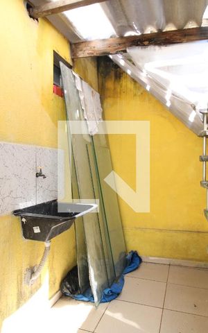 Casa para alugar com 32m², 1 quarto e sem vagaÁrea de Serviço