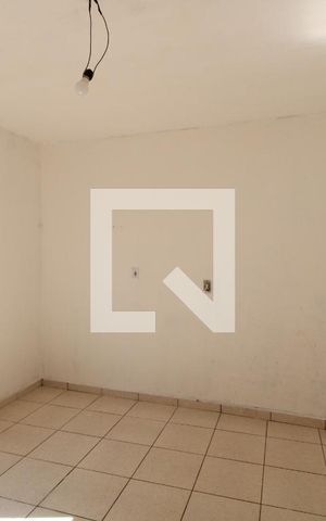 Casa para alugar com 32m², 1 quarto e sem vagaSala/Quarto