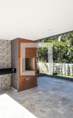 Studio para alugar com 32m², 1 quarto e 1 vaga Studio para alugar com 32m², 1 quarto e 1 vagaChurrasqueira